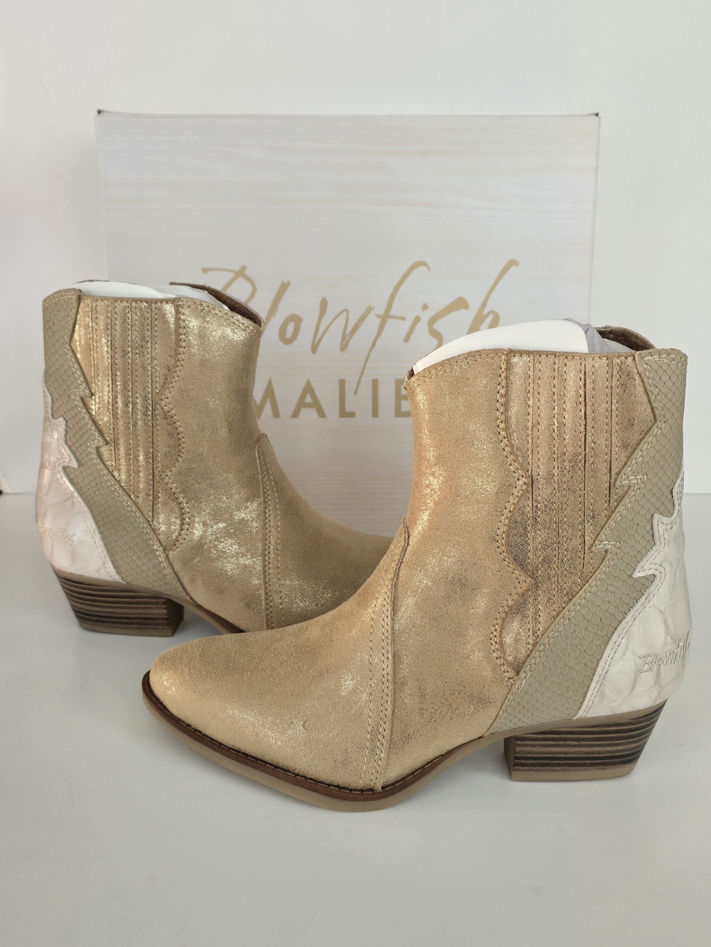 Blowfish Women's Gold Western Ankle Boots